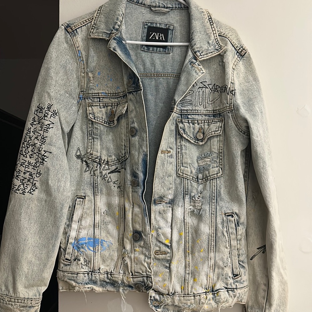 Man’s Demi jacket size medium.never worn